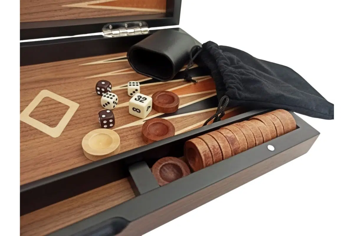 Ensemble de Backgammon Pliant en Bois – Image 2