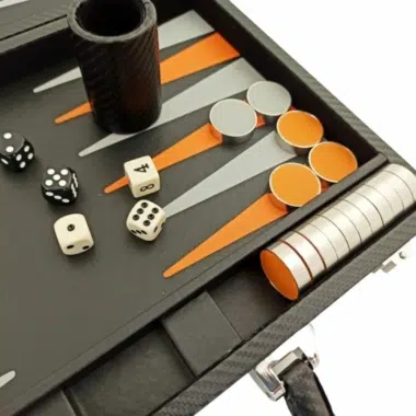 Alternative view of Ensemble de Backgammon Pliable en Similicuir Noir et Orange