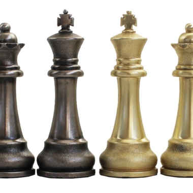 Ensemble de Jeu d'Echecs de Luxe en Métal et Échiquier en Bois d'Orme et de Bruyère Finition Brillante