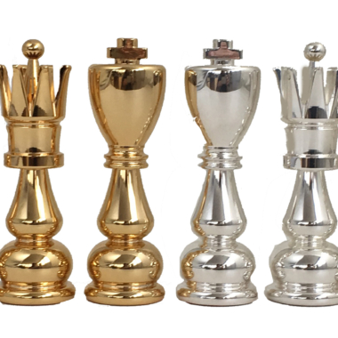 Ensemble de Jeu d'Échecs de Luxe - Pièces en Laiton Massif Plaqué Or/Argent & Échiquier en Bois d'Orme Bruyère Laqué