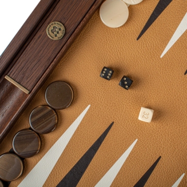 Backgammon de Luxe en Cuir d'Autruche Marron avec Pions en Nacre – Jeu de Société Élégant