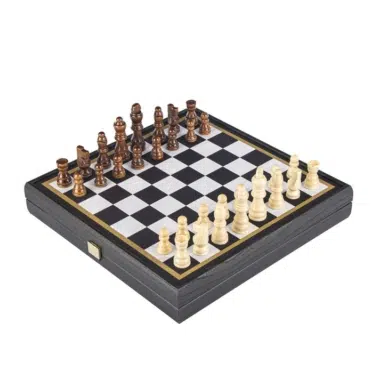 Coffret Jeu de Societe Échecs, Backgammon, Ludo & Serpents