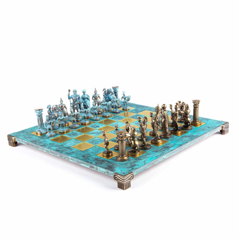 Ensemble Jeu d'Echecs Période Greco Romaine Patiné Bleu