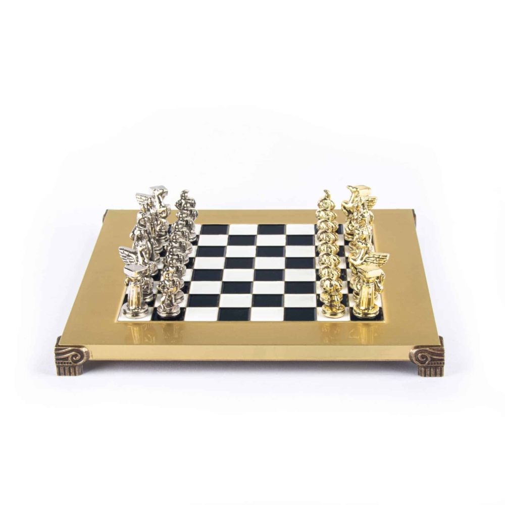 Petit Ensemble Jeu d'Echecs Grec en Métal Argent et Or et Echiquier en Laiton avec Rangement