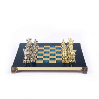 Petit Ensemble Jeu d'Echecs Grec en Métal Argent et Or et Echiquier en Laiton avec Rangement