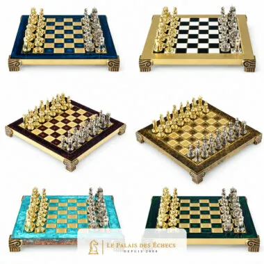 Ensemble de jeu d'échecs byzantin, pièces or et argent, six finitions d'échiquier