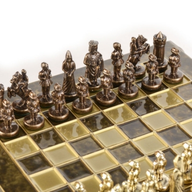 Petit Jeu d'Echecs Empire Byzantin - Échiquier Bleu ou Marron en Metal et Pièces Dorées et Marron avec Coffret de Rangement