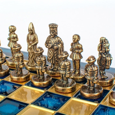 Petit Jeu d'Echecs Empire Byzantin - Échiquier Bleu ou Marron en Metal et Pièces Dorées et Marron avec Coffret de Rangement