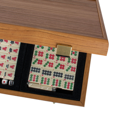 Ensemble de Tuiles de Mahjong dans un Coffret en Bois de Noyer