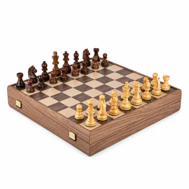 Ensemble jeu d'échecs en bois de rose et buis, échiquier coffret en noyer