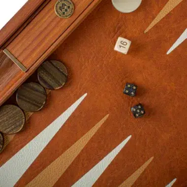 Ensemble de Backgammon en Similicuir Crocodile Caramel Rustique et Ivoire