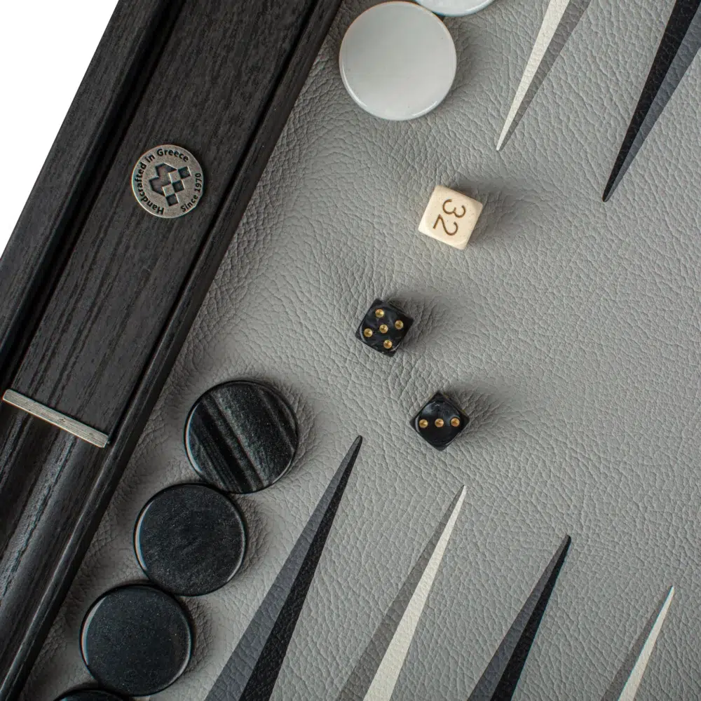Ensemble de Backgammon en Similicuir Trilogy de Gris - Jeu de Luxe avec Finition en Similicuir
