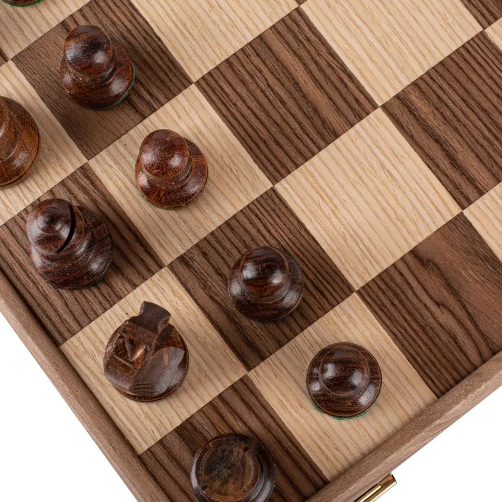 Jeu d'Échecs en Noyer Prestige - 43x43 cm