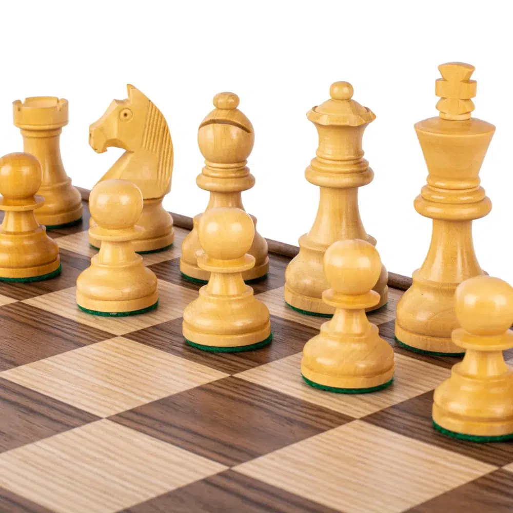 Jeu d'Échecs en Noyer Prestige - 43x43 cm