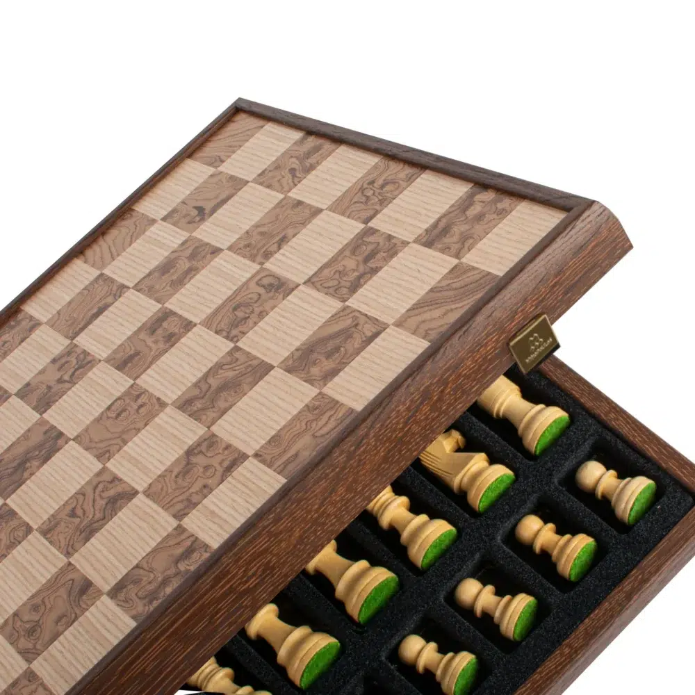 Ensemble d’Échecs en Noyer avec Pions Staunton – 43x43 cm