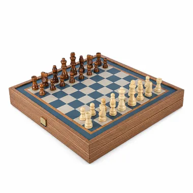 Coffret combo 4-en-1 turquoise ouvert avec échiquier et pièces en bois en jeu
