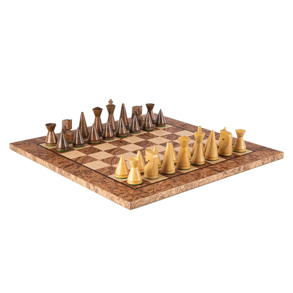 Ensemble d'Échecs en Noyer Raciné avec Pièces Modernes – 40x40 cm