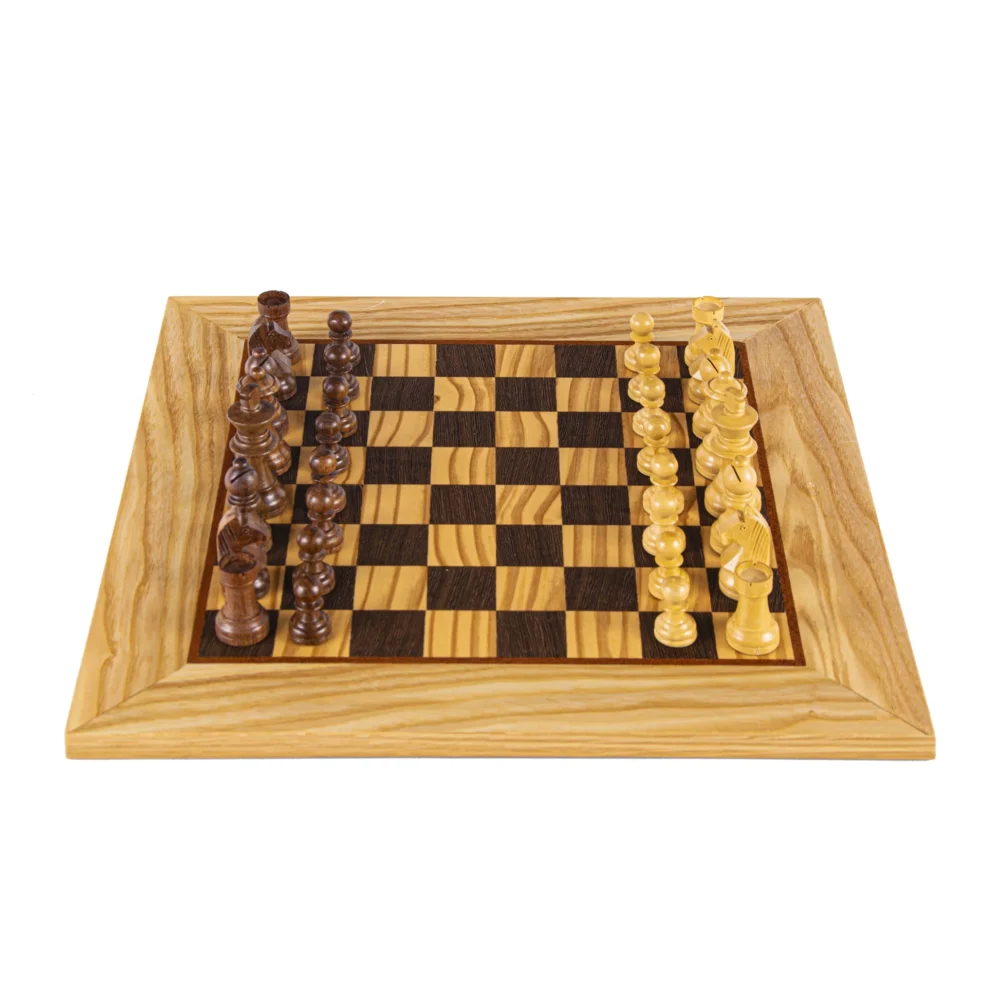 Ensemble d'Échecs en Loupe d'Olivier avec Pièces Staunton – 50x50 cm