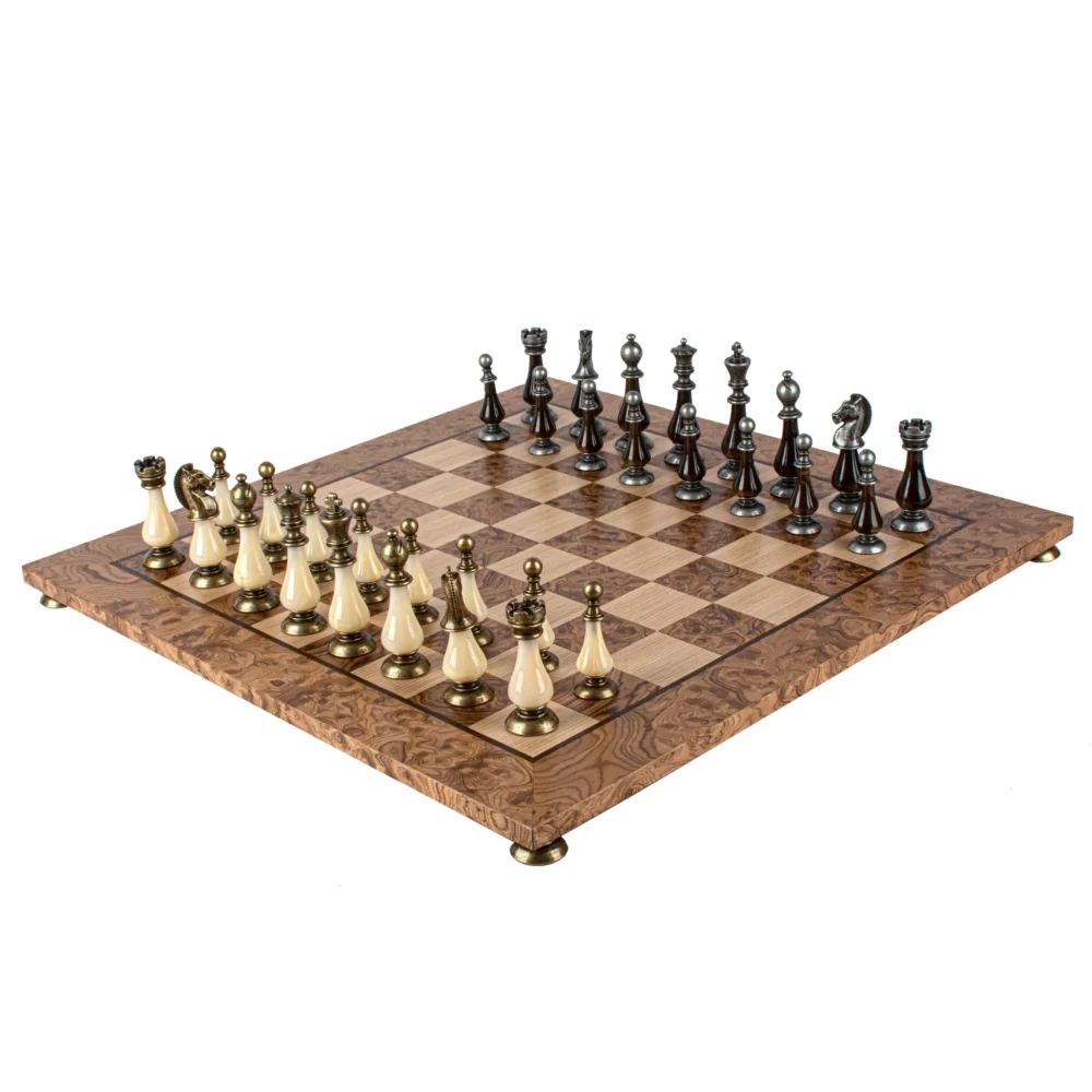 Ensemble d’Échecs en Loupe de Noyer – 50x50 cm