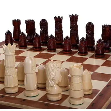 Jeu d’Echecs du Château Grand Format en Bois – 60 x 60 cm