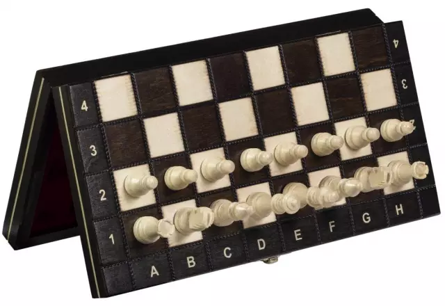 Jeu d’Echecs Magnétiques de Voyage en Bois 27 x 27 cm