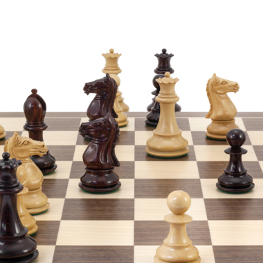 Ensemble d’échecs de luxe Sentinel en bois de rose et noyer