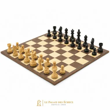 Ensemble Emerald complet, pièces Staunton en buis sur échiquier noyer et érable