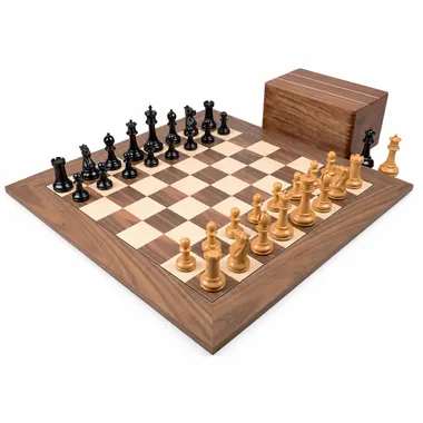 Jeu d'échecs Staunton 1869 complet avec échiquier en noyer et érable, coffret ouvert