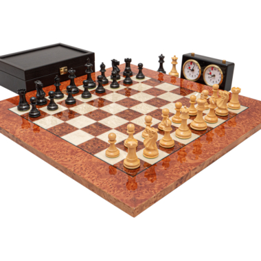 Ensemble d’Échecs Staunton de Luxe en Ébène et Buis avec Échiquier en Loupe de Bruyère et Orme – Roi 7,6 cm