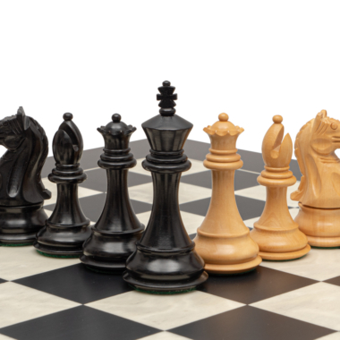 Ensemble de Jeu d Echecs Noir et Blanc : Pieces Echecs en Bois de Buis Ebonise et Echiquier en Bois d'Erable