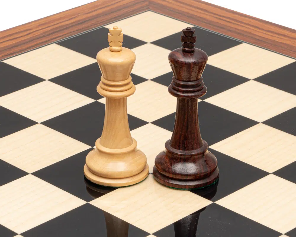 Ensemble d’Échecs de Luxe en Bois d’Anjan avec Échiquier en Palissandre – Roi 10,2 cm