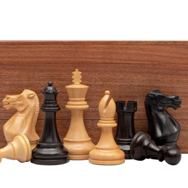 Ensemble d’Echecs Staunton Compétition – Pièces en Bois de Buis et Echiquier en Wengé