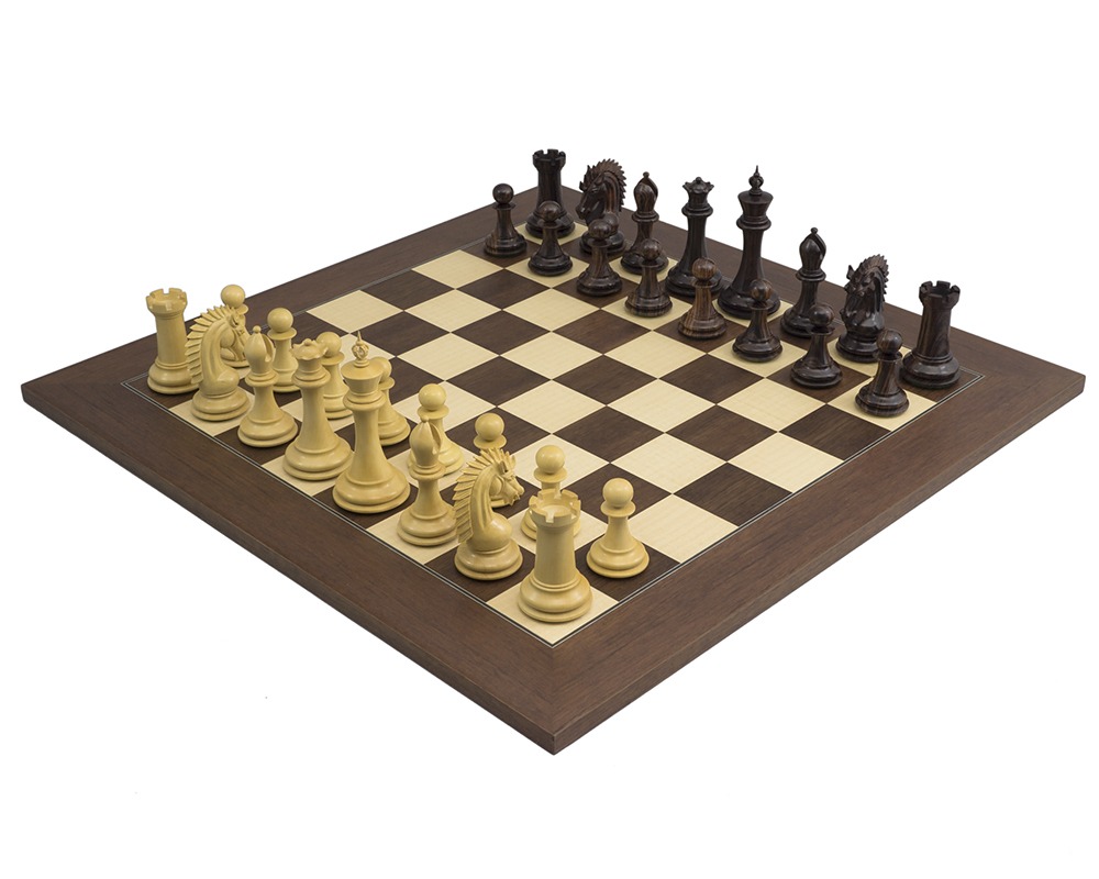 Jeu d'échecs Sheffield Knight Palissandre 108 mm vu de côté avec pièces alignées