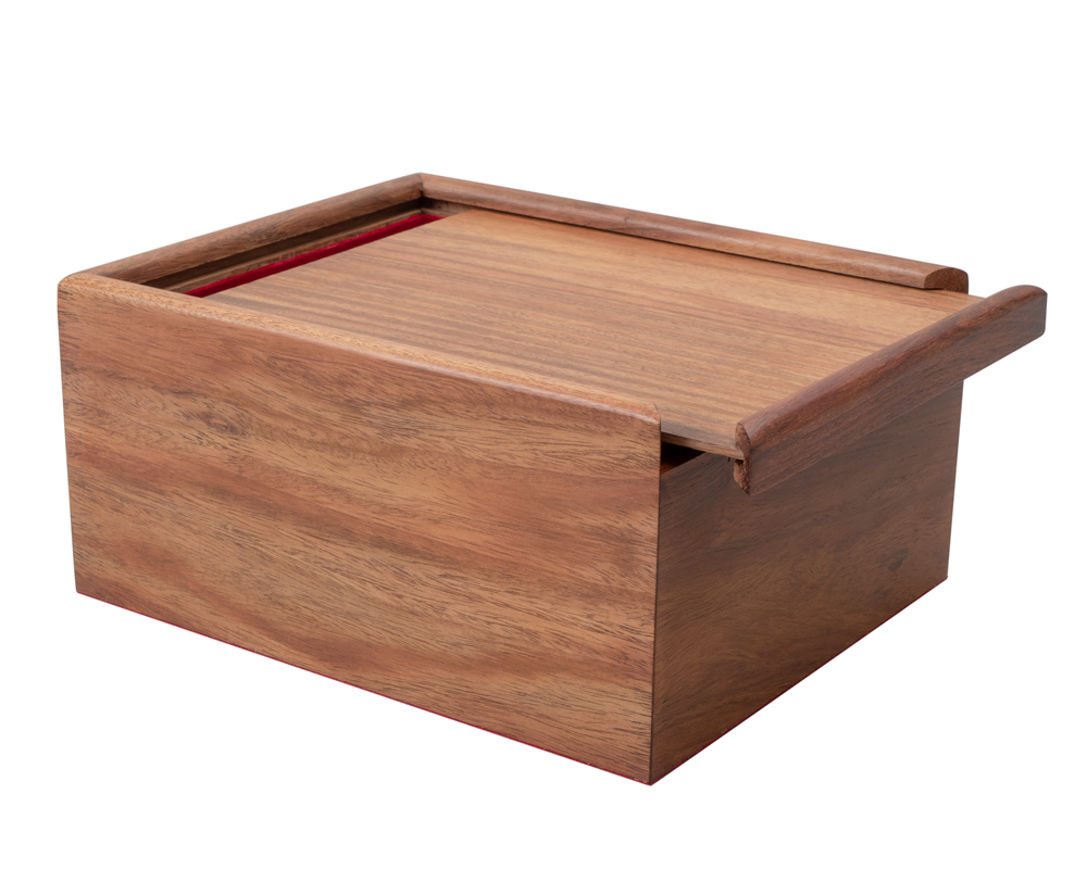 Boîte de rangement élégante pour le jeu d'échecs Levisham, pratique et esthétique - Le Palais Des Echecs