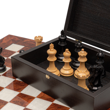 Éléments du jeu d'échecs luxe dans la boîte à compartiments - Le Palais Des Echecs