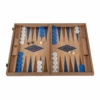 Jeu de backgammon en chêne et noyer présenté avec des pions bleus et blancs - Le Palais Des Echecs