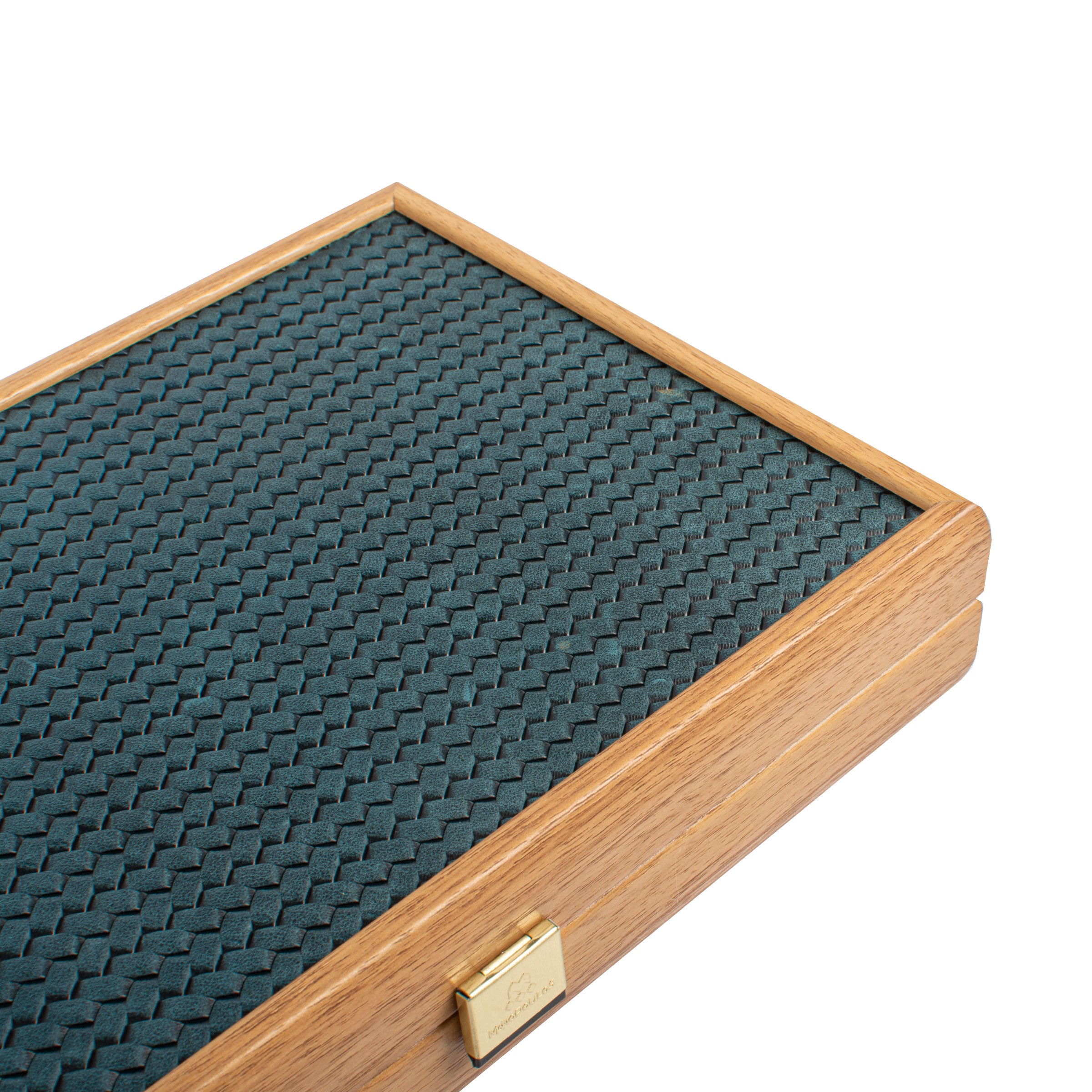 Détail de la boîte de backgammon en cuir vert olive avec serrure dorée - Le Palais Des Echecs