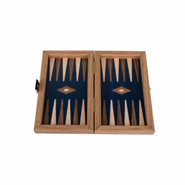 Plateau de backgammon en noyer américain ouvert, affichant les positions de jeu