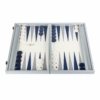 Plateau de jeu Backgammon bleu marine et beige ouvert avec pions en simili cuir - Le Palais Des Echecs