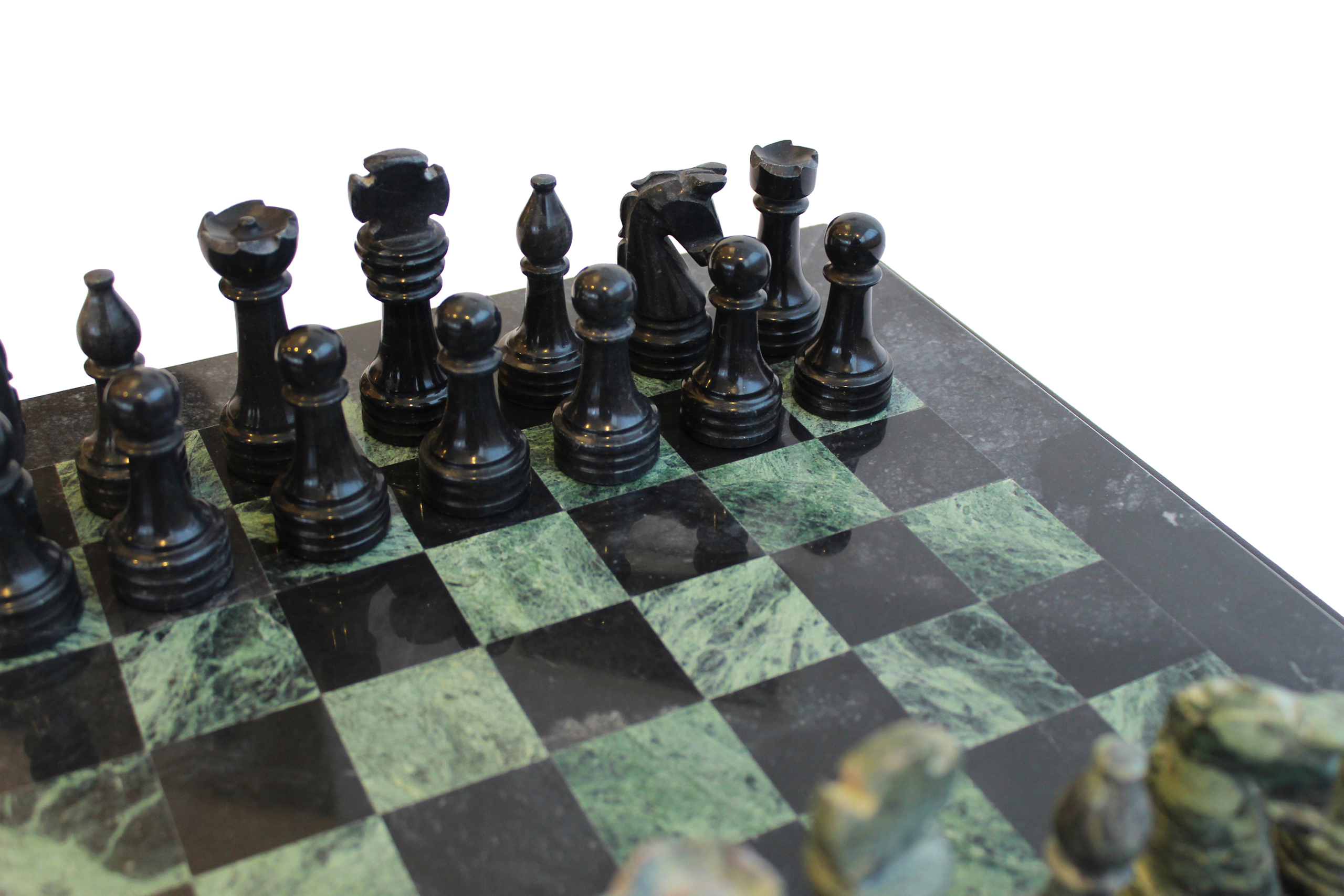 Jeu d’échecs en marbre noir et vert de 30 cm avec coffret