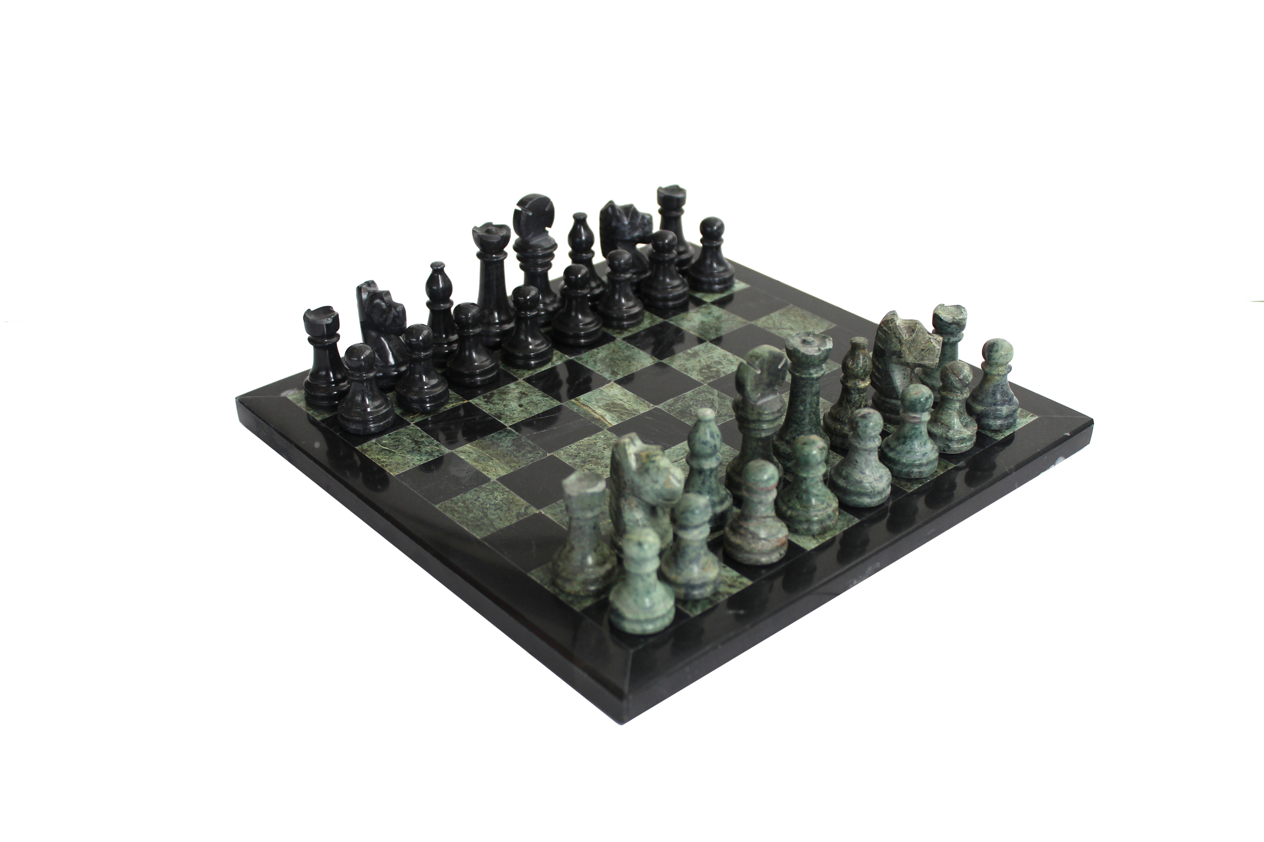 Jeu d’échecs en marbre noir et vert sur échiquier de 23 cm