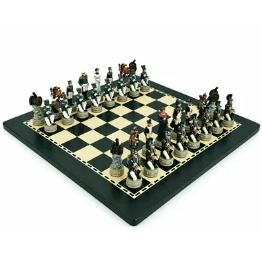 Ensemble Napoléon Campagne de Russie IV Jeu d'Echecs en Résine et Echiquier en Bois Teinté Noir et Ivoire