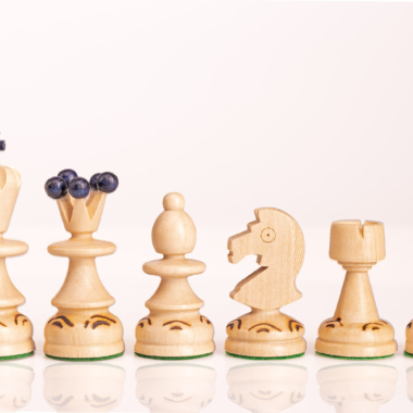 Positionnement stratégique des pièces sur le plateau - Jeu d'Échecs Luxe Pearl Insert Bleu sur Le Palais Des Echecs