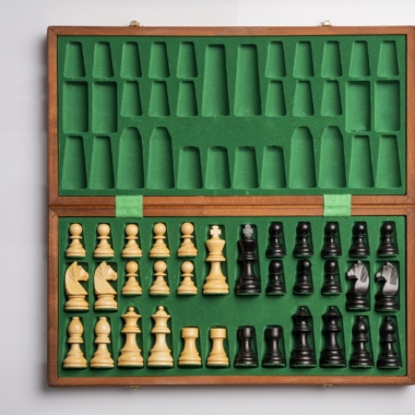Boîte de rangement élégante pour jeu d'Échecs Tournament N°5, pièces soigneusement agencées - Le Palais Des Echecs