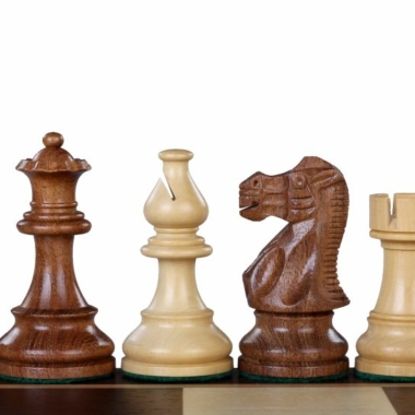 Mix de pièces en buis et acacia pour un jeu d'échecs classique - Le Palais Des Echecs